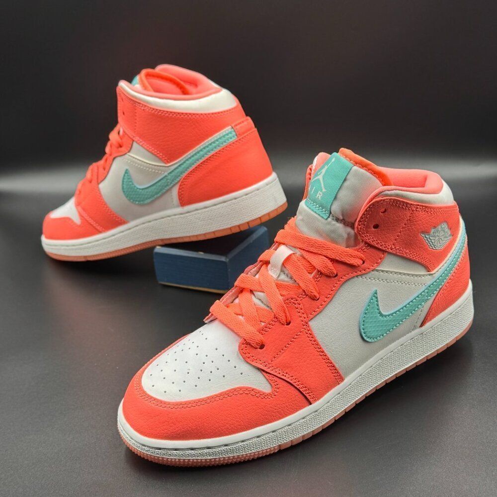 Air Jordan 1 Mid GG 'Crimson Pulse' - Picture 5 of 8